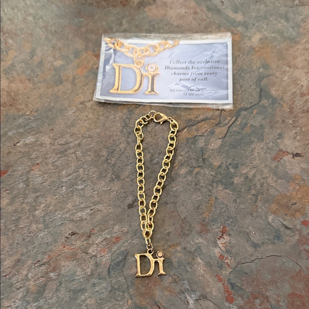 Diamonds International Gold Chain Bracelet with Charm NWOT